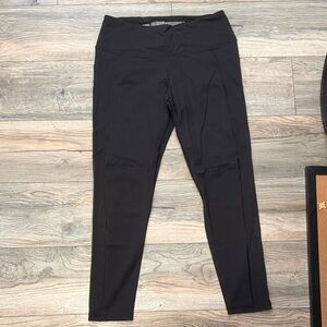 Victoria’s Secret Black Athletic Leggings with Subtle Logo